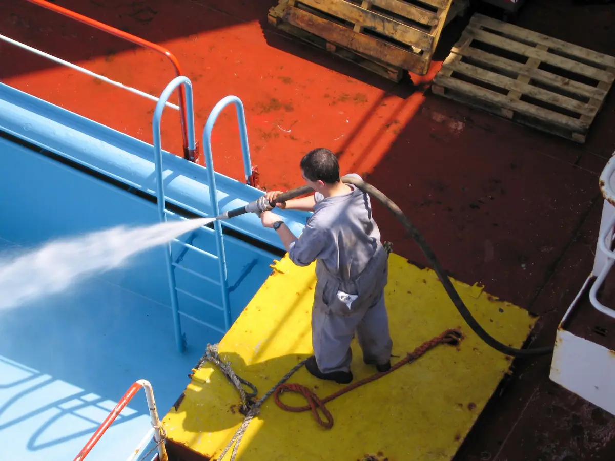 BOAT & YACHT DETAILING